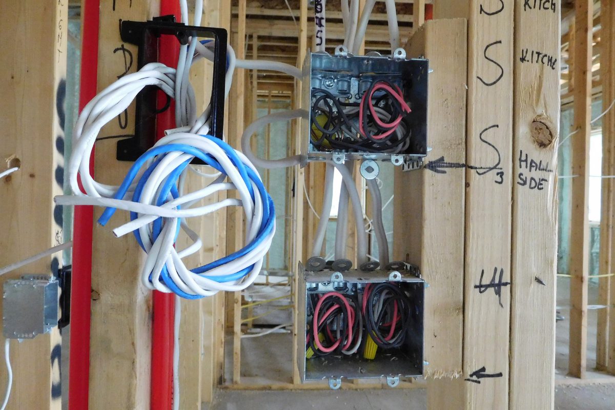 identifier risques électriques sur chantier 